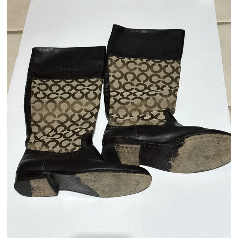 Coach Chrissi Pull Tall Knee high Flat BOOTS Khaki Brown Shoes CC Logo Size 8